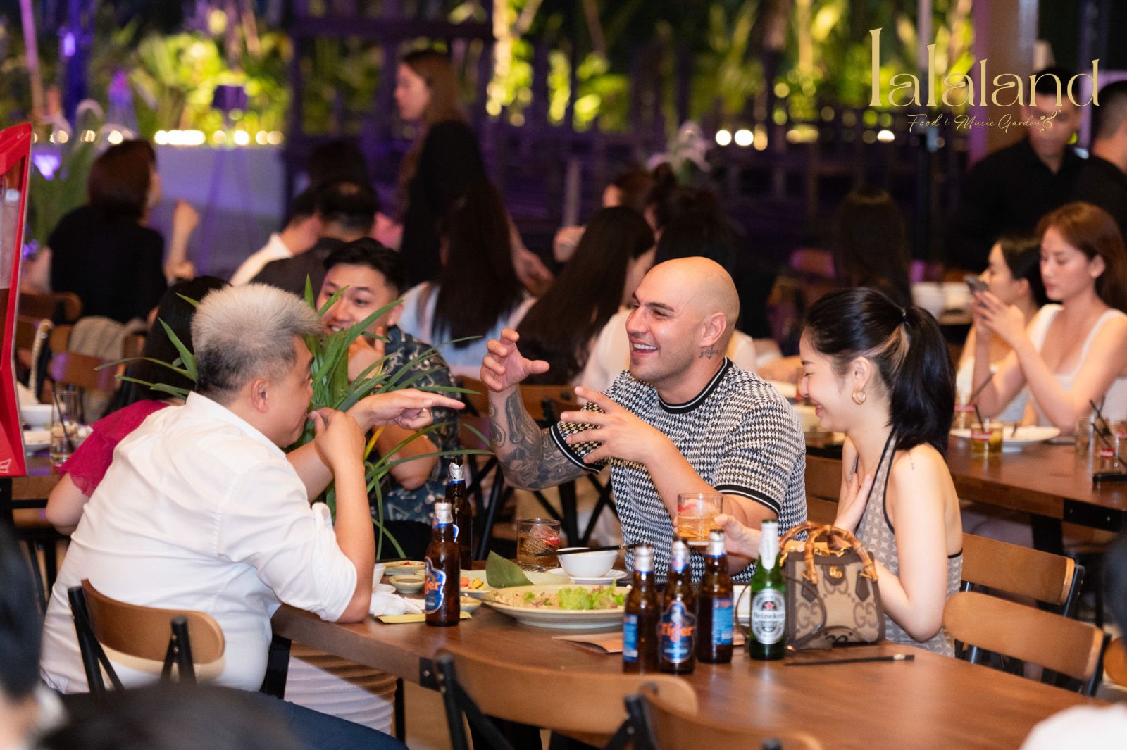 trải nghiệm của khách hàng tại lalaland hồ con rùa