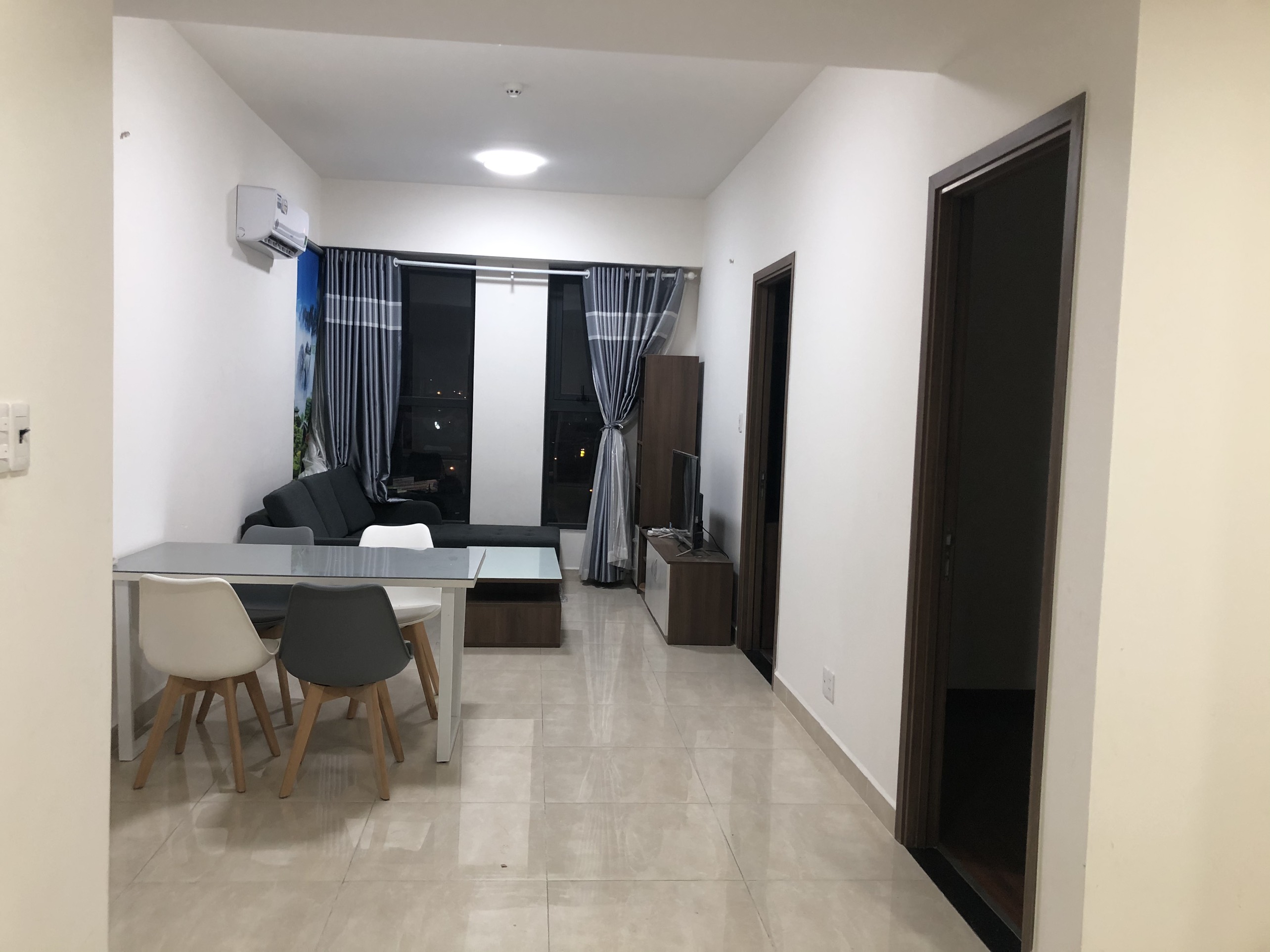 Bất chấp dịch bệnh Covid-19, giá chung cư vẫn neo ở mức cao
