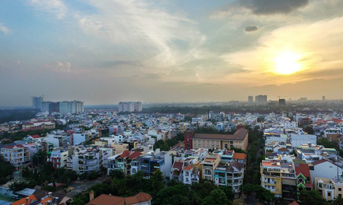 Giá nhà liền thổ Sài Gòn tăng gần 35%