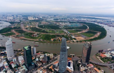 Giá chung cư tại TPHCM tăng nhanh gấp 7 lần Hà Nội, giá nhà ở riêng lẻ nhanh hơn 3 lần, vì sao doanh nghiệp BĐS phía Nam vẫn gặp khó?